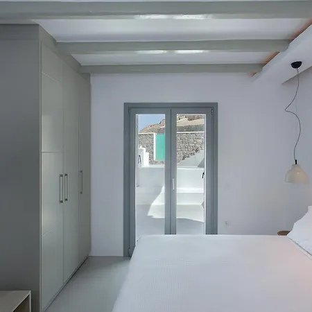 Sapphire 6bed With Pool And Hot Tub In Ornos (Mykonos)