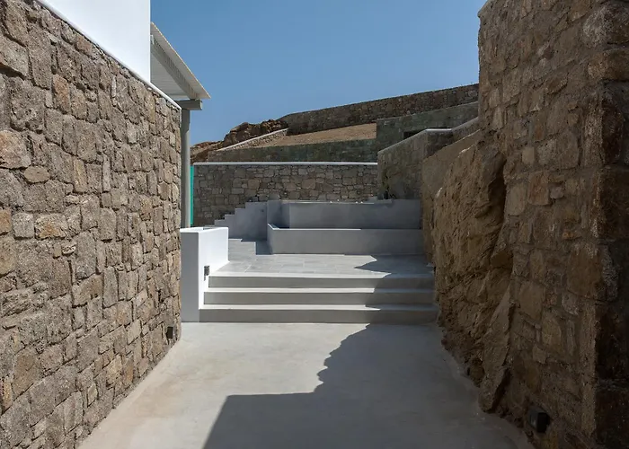 Sapphire 6bed With Pool And Hot Tub In Villa Ornos (Mykonos)