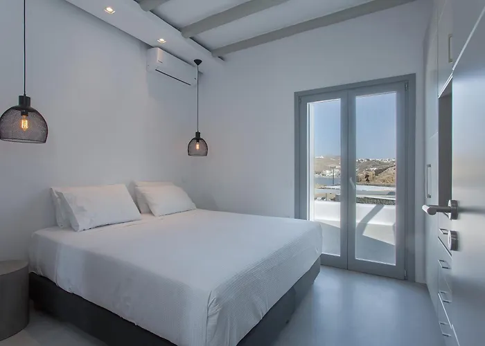 Sapphire 6bed With Pool And Hot Tub In Ornos (Mykonos)