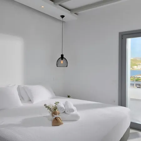 Sapphire 6bed With Pool And Hot Tub In Vila Ornos (Mykonos)
