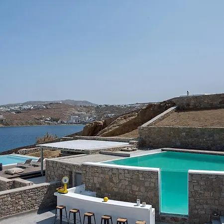 Sapphire 6bed With Pool And Hot Tub In Vila Ornos (Mykonos)